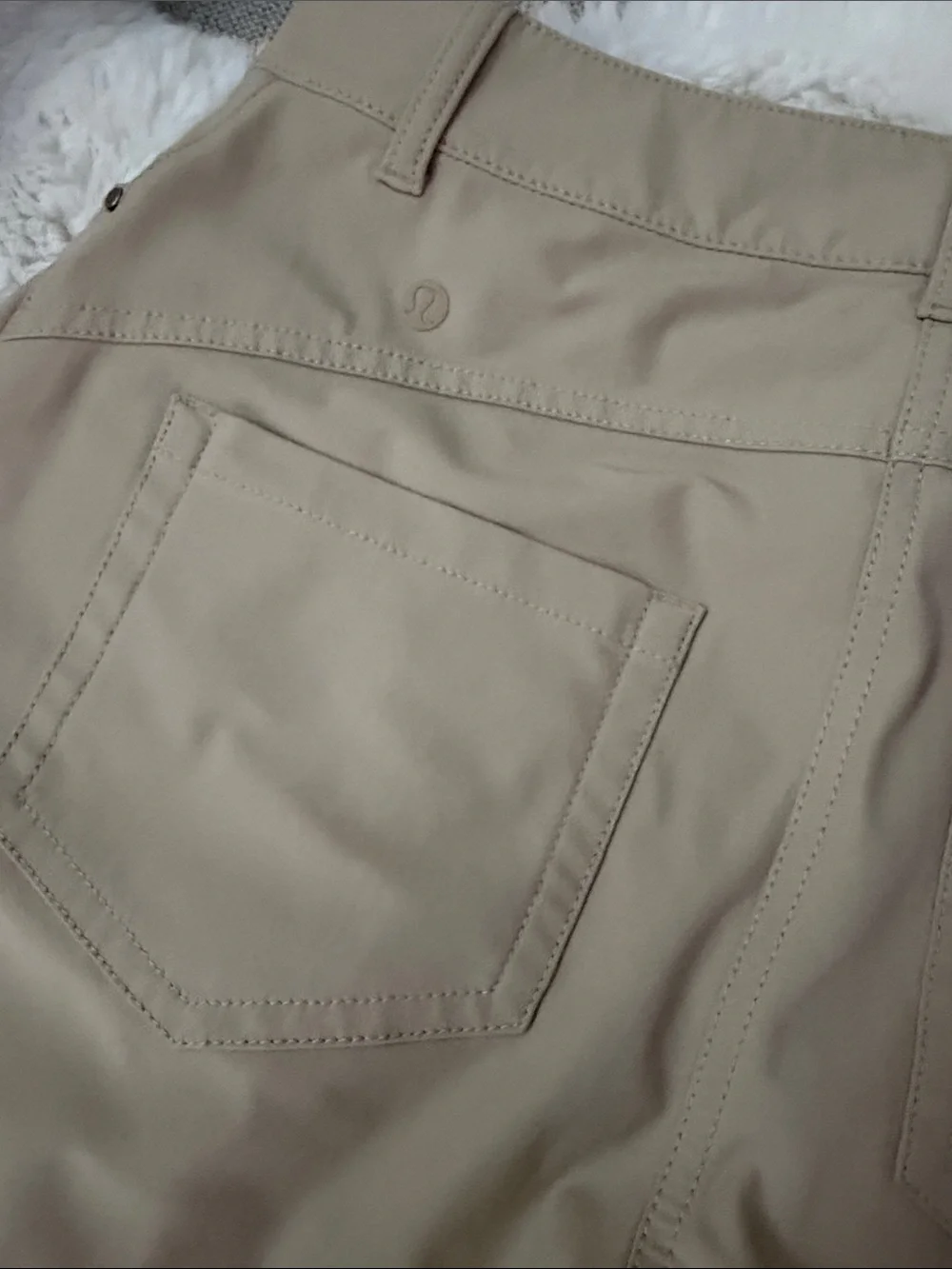 Lululemon City Sleek 5-Pocket Wide-Leg Pants in Trench (Size 26, 25” Inseam